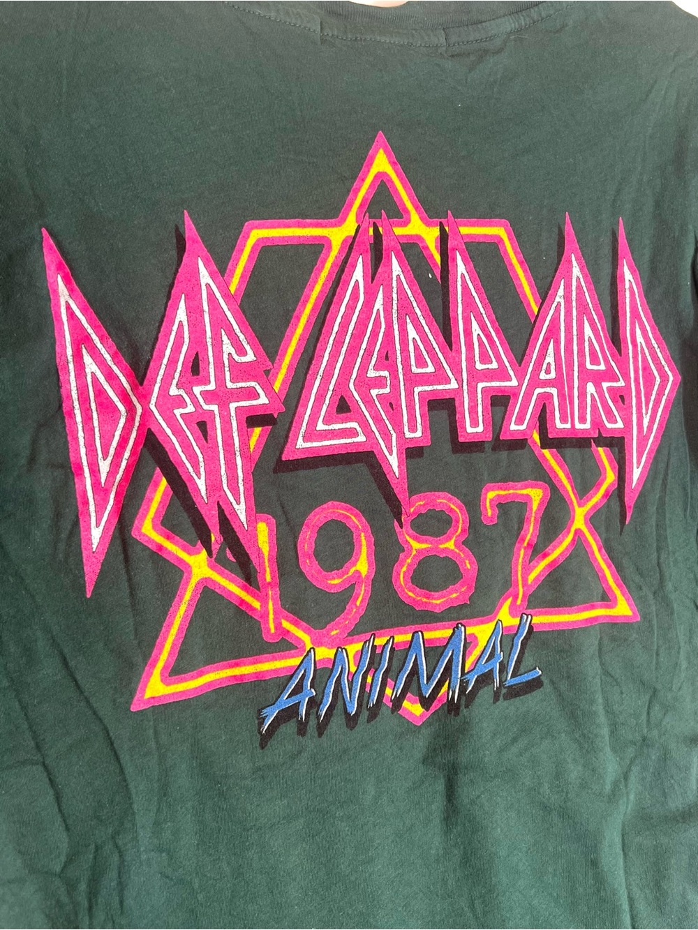 Letluv by Anthropologie Def Leppard Green Tee Size Small - Picture 7 of 10